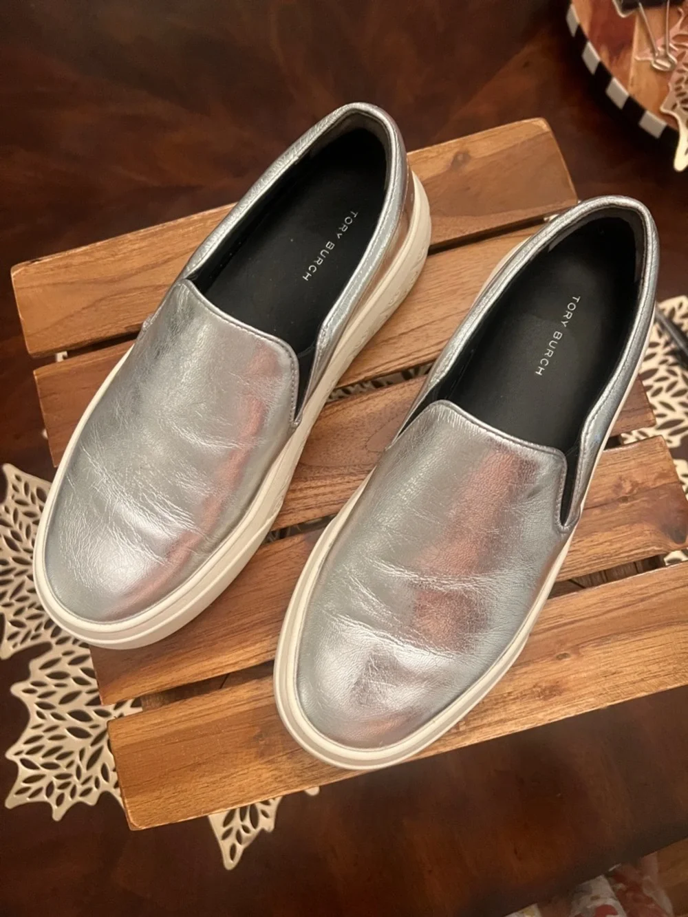 Tory Burch Ladybug platform Silver Metallic Leather Slip-On sneaker size 7.5